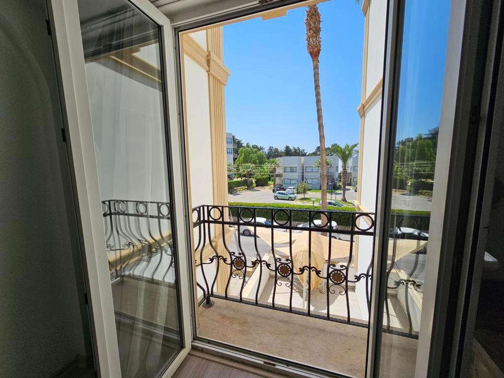Park Palace Hotel Kyrenia  Exterior foto