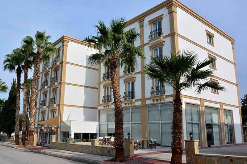 Park Palace Hotel Kyrenia  Exterior foto