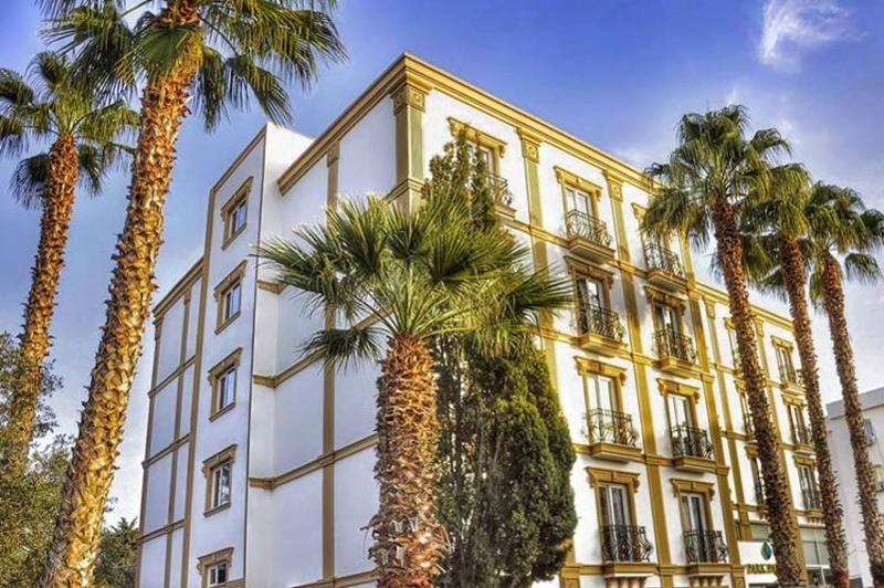 Park Palace Hotel Kyrenia  Exterior foto