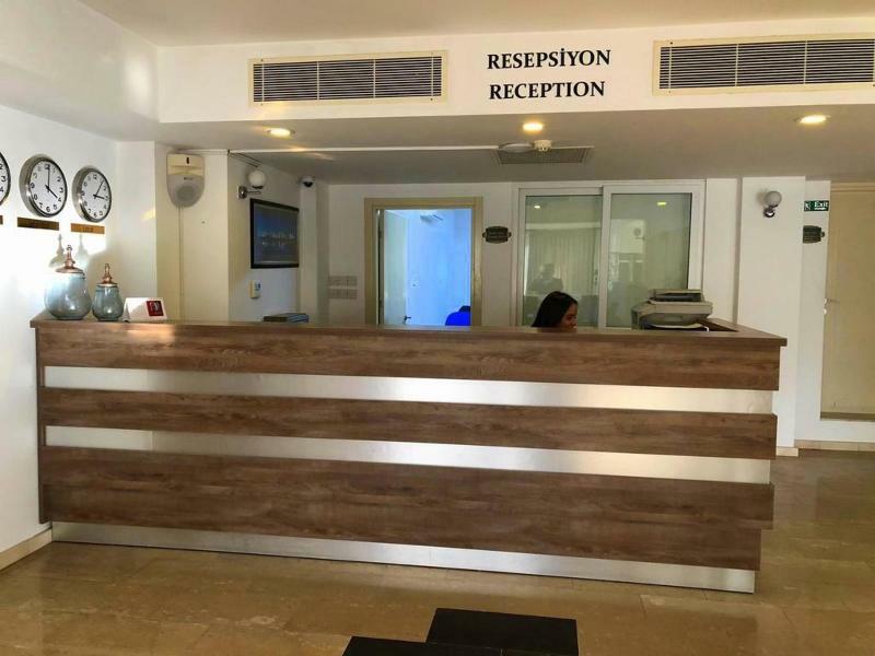 Park Palace Hotel Kyrenia  Exterior foto