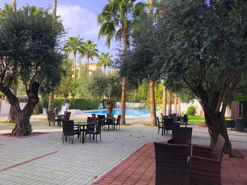 Park Palace Hotel Kyrenia  Exterior foto